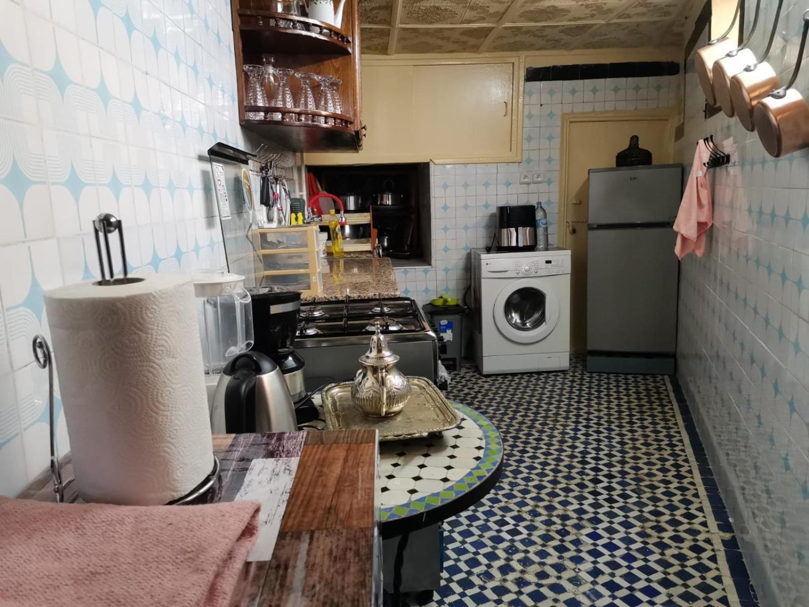 Riad Avec Terrasse Privee Et Piscine Partagee A 300M Fez Eksteriør billede