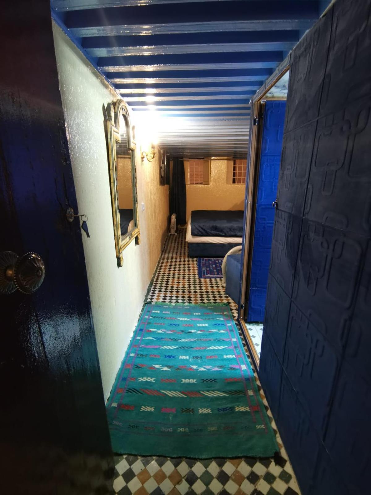 Riad Avec Terrasse Privee Et Piscine Partagee A 300M Fez Eksteriør billede